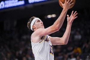 哈斯勒姆：里夫斯是比赛的终结者 他在正确的时间上场锁定胜局